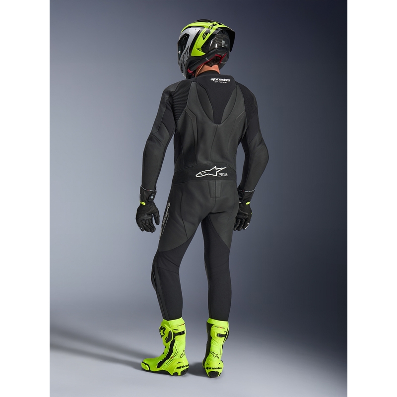 Alpinestars GP FORCE V2 egyrészes motoros bőroverál fekete-fehér