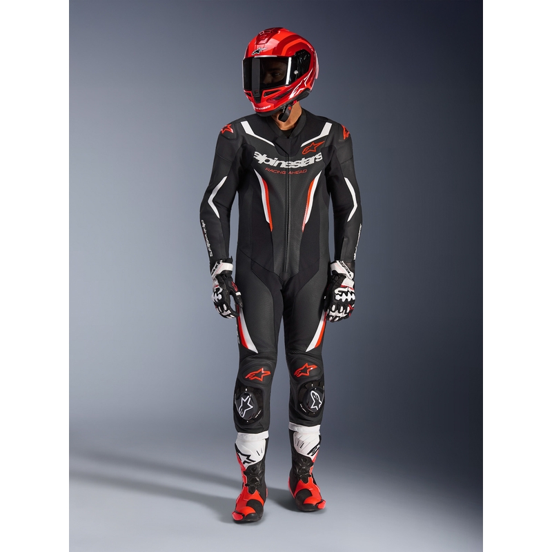 Alpinestars GP FORCE V2 egyrészes motoros bőroverál fekete-fehér-fluo piros