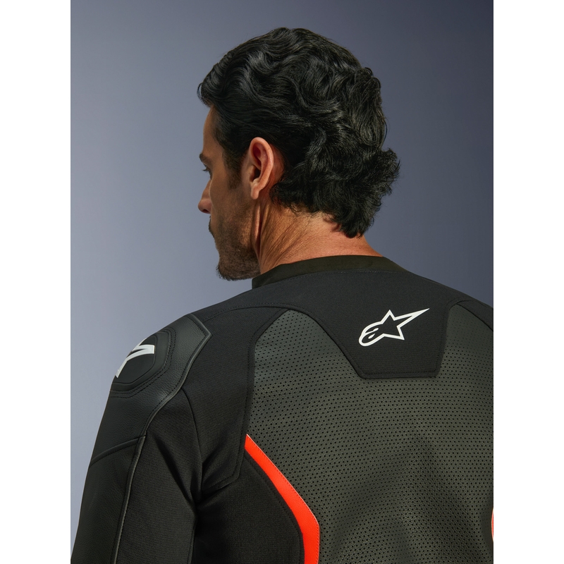 Alpinestars GP Force V2 Airflow motoros bőrkabát fekete-fluo piros-fehér