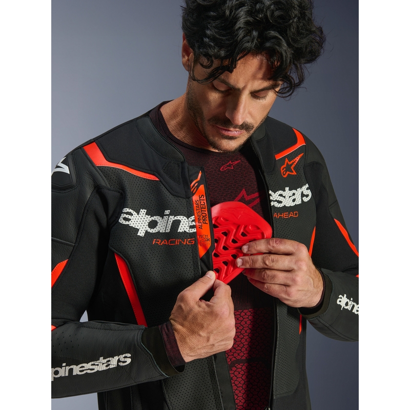 Alpinestars GP Force V2 Airflow motoros bőrkabát fekete-fluo piros-fehér