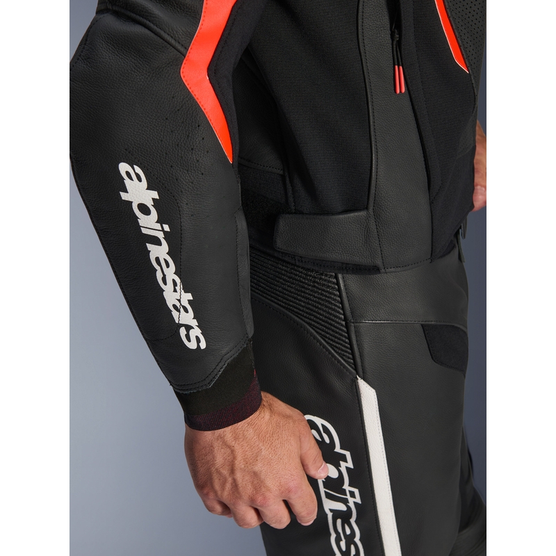 Alpinestars GP Force V2 Airflow motoros bőrkabát fekete-fluo piros-fehér