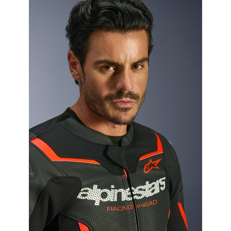 Alpinestars GP Force V2 Airflow motoros bőrkabát fekete-fluo piros-fehér
