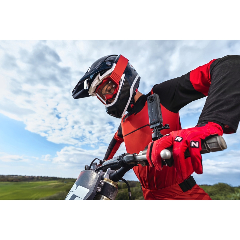 Insta360 X5 Motorcycle Bundle akciókamera fekete