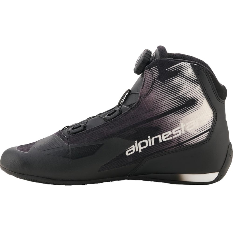 Alpinestars Celer Vented motoros cipő fekete-fehér
