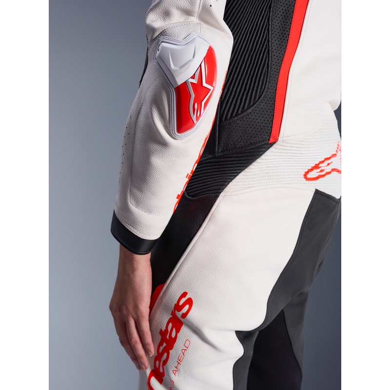 Alpinestars Stella GP-R7 női egyrészes motoros bőroverál fehér-fluo piros-fekete