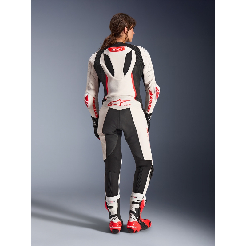 Alpinestars Stella GP-R7 női egyrészes motoros bőroverál fehér-fluo piros-fekete