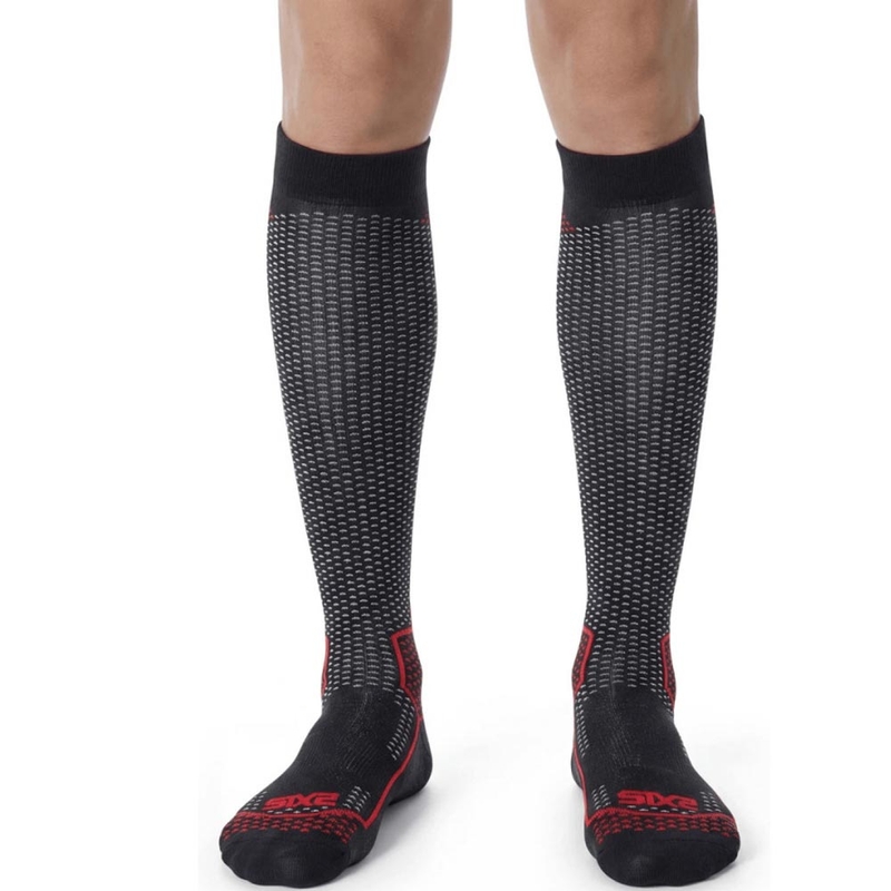 SIXS LONG V3 funkcionális térdzokni fekete carbon-piros
