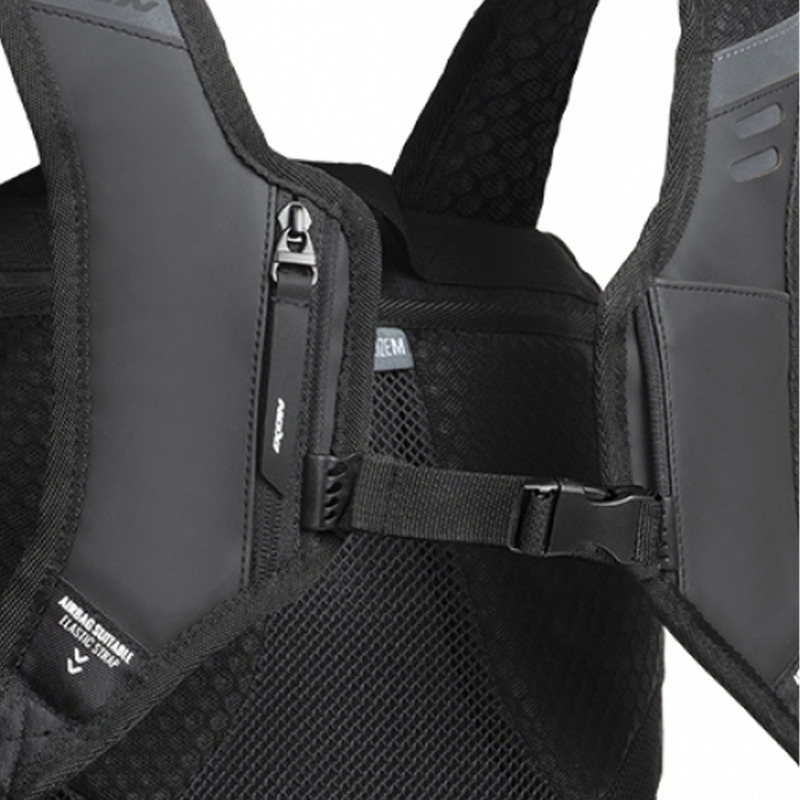 IXON R-Laser 25 l motoros hátizsák fekete